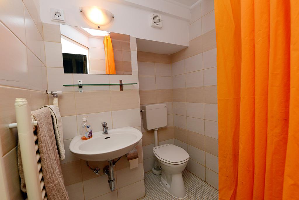 Centrum Apartman Pecs Exterior photo